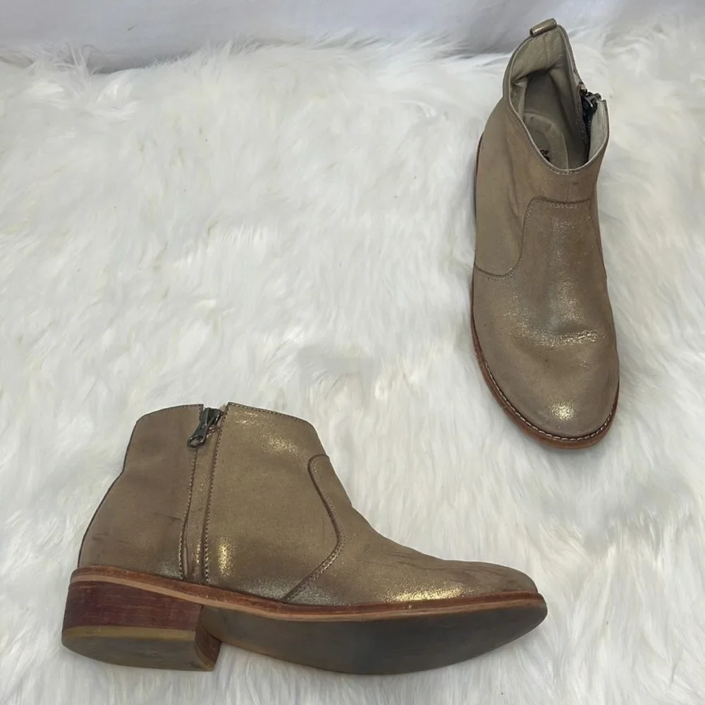 Fortress Of Inca Gold Leather Low Heel Booties‎ Sz 7